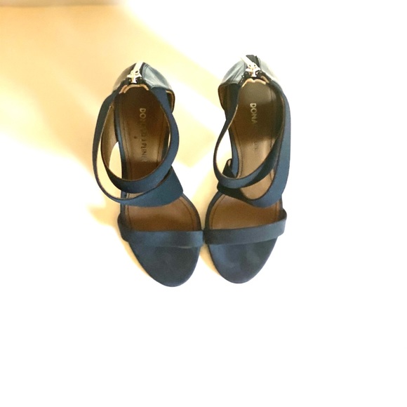 Donald J Pliner high heel sandals. Made in Spain - Picture 8 of 13